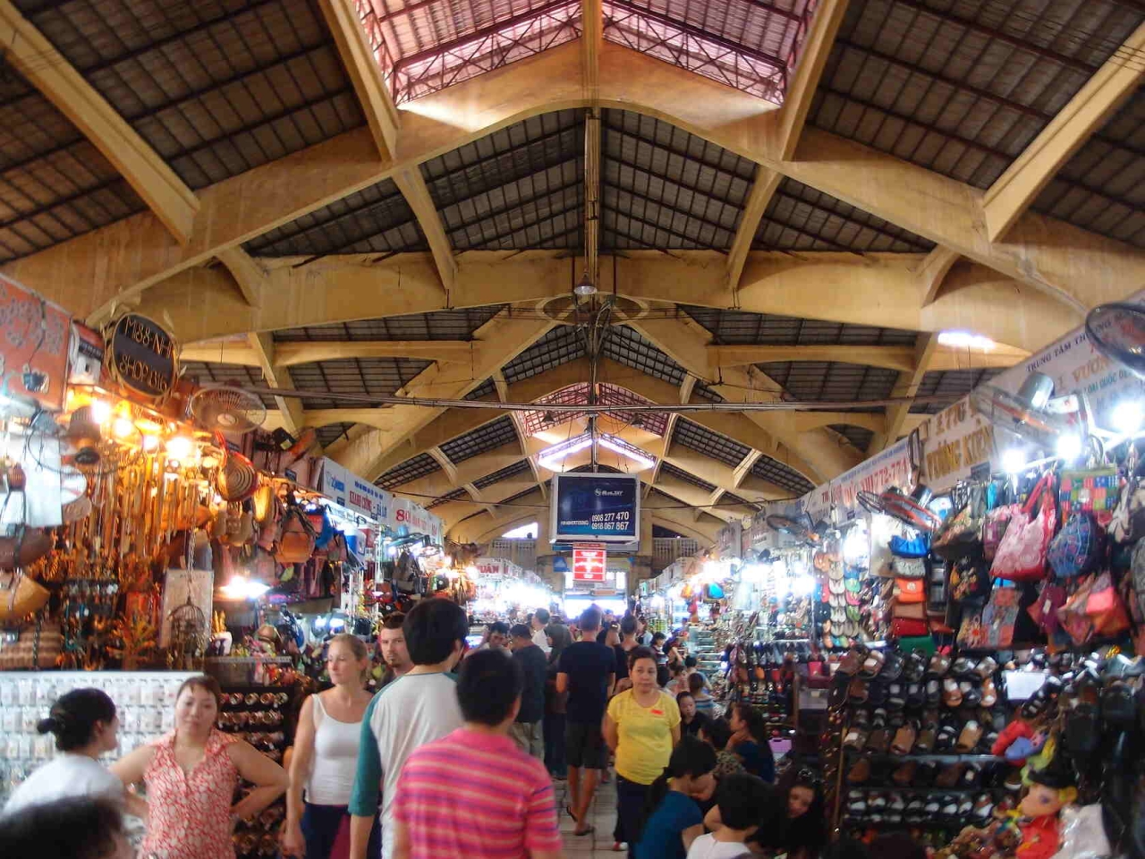 Top 10 Places to Visit in Ho Chi Minh City to Uncover Its Charm 1 ben thanh market in district 1 hcmc