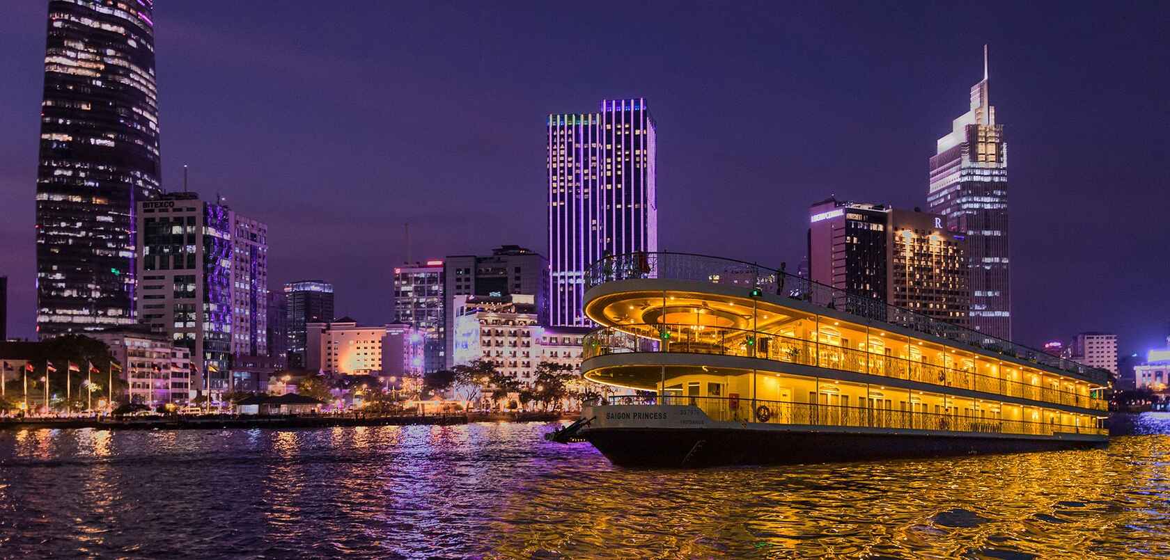 saigon river at night
