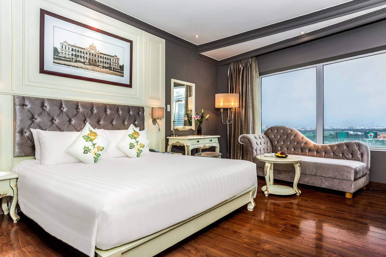 HCM Metro Line 1: Connecting Ho Chi Minh City’s Heart to the East 14 Silverland Jolie Hotel