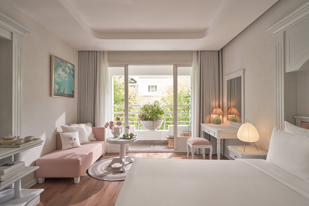 HCM Metro Line 1: Connecting Ho Chi Minh City’s Heart to the East 15 Silverland May Hotel