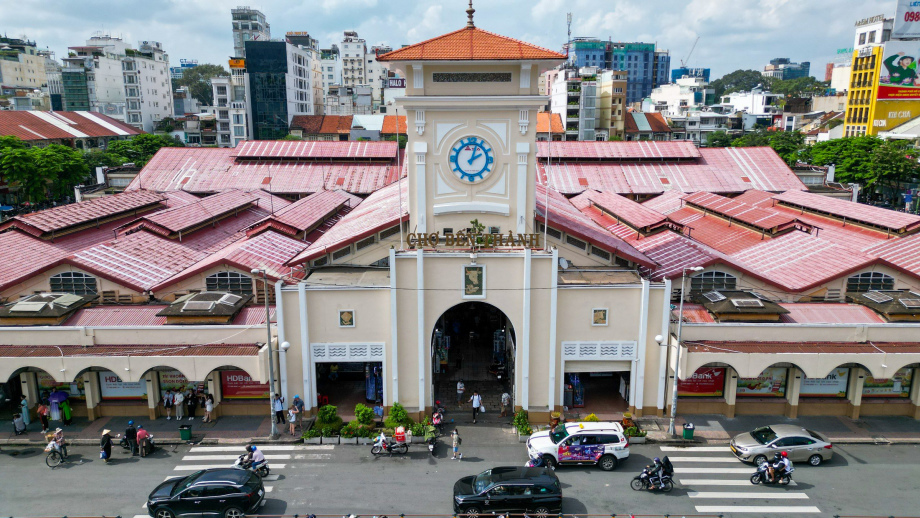 HCM Metro Line 1: Connecting Ho Chi Minh City’s Heart to the East 8 Ben Thanh market