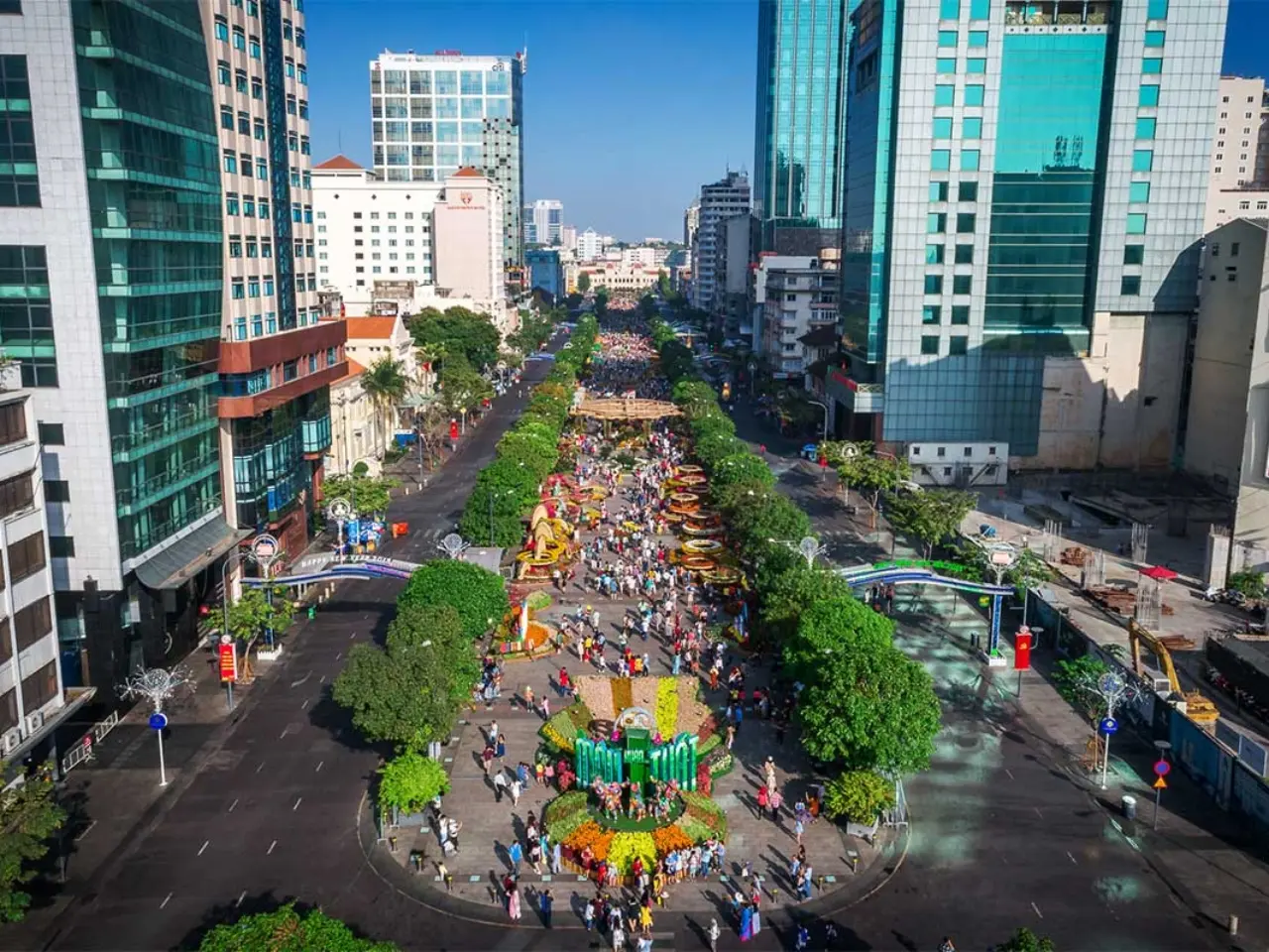 3.-Nguyen-Hue-Pedestrian-Boulevard-One-of-the-must-visit-destinations