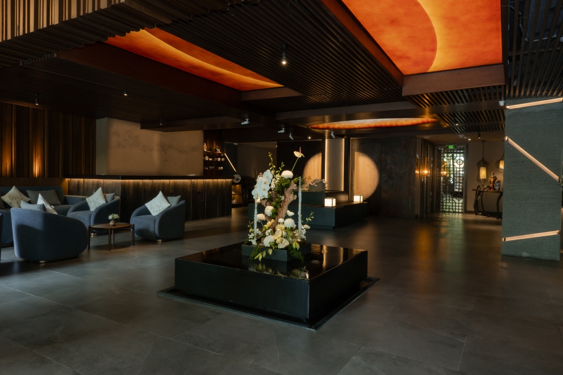 Lobby-1.jpg
