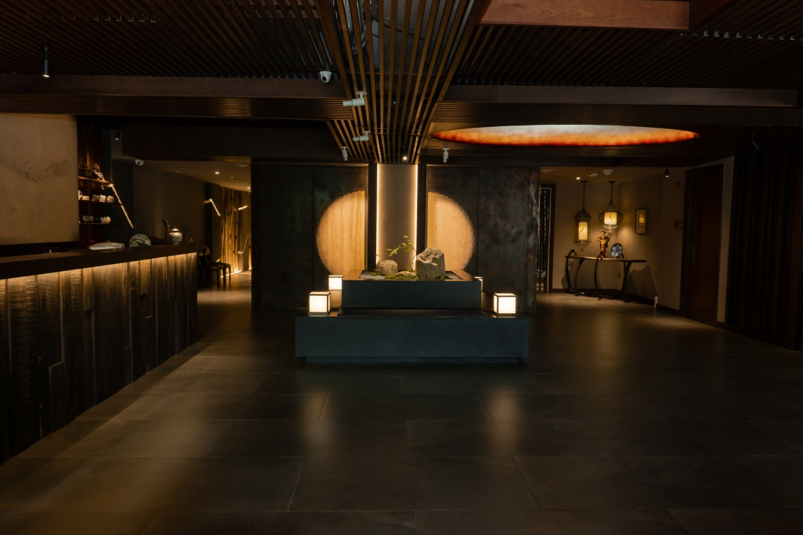 Lobby-4.jpg